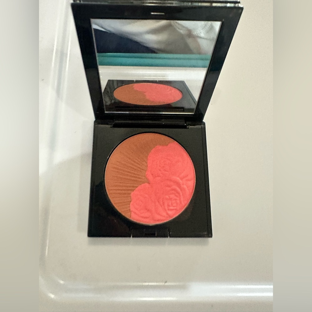 Pat McGrath, labs, skin, fetish, divine blush duo in cosmic coral